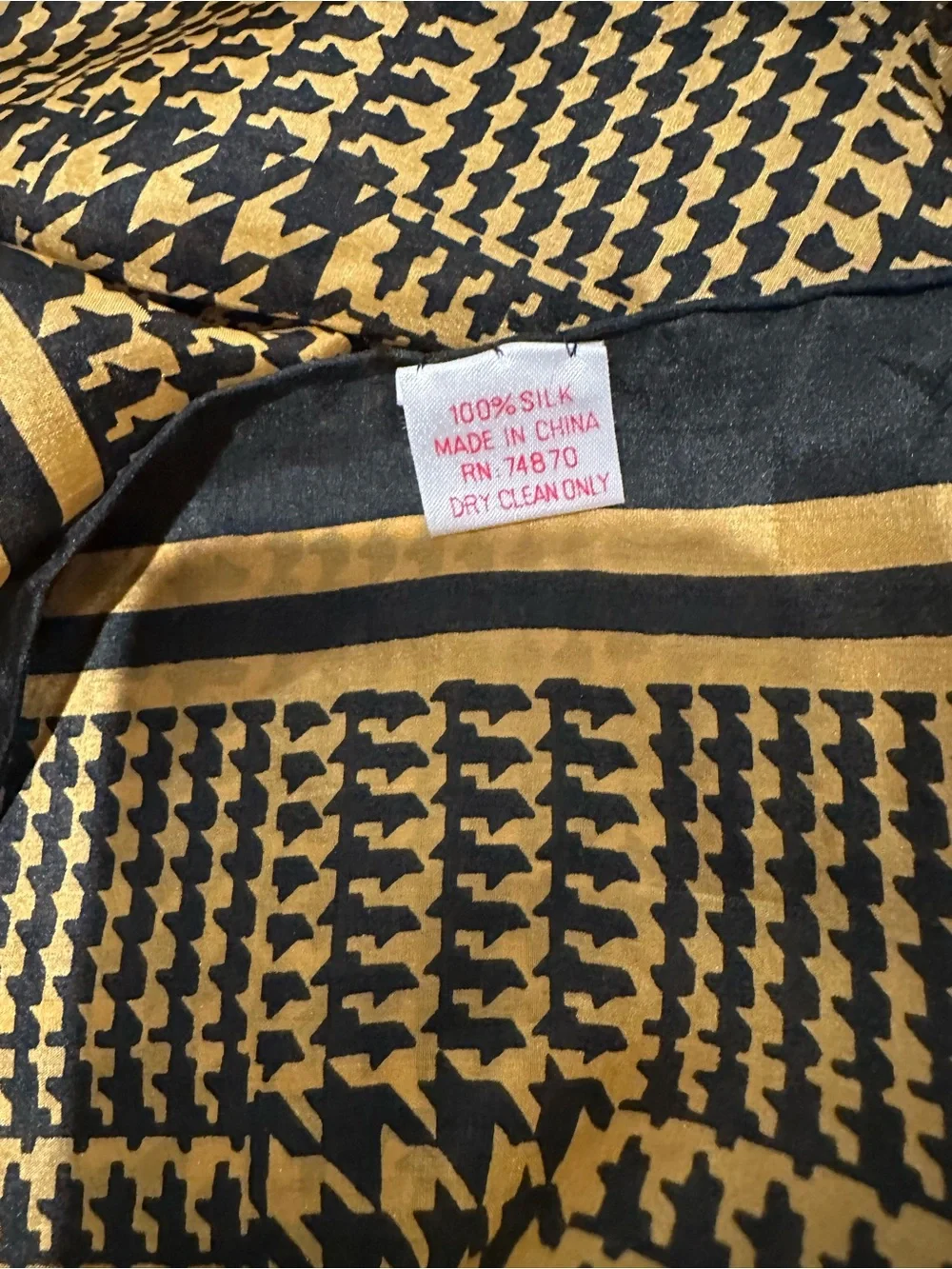 Black and Gold Houndstooth 100% silk scarf- Unbranded 32”x33”